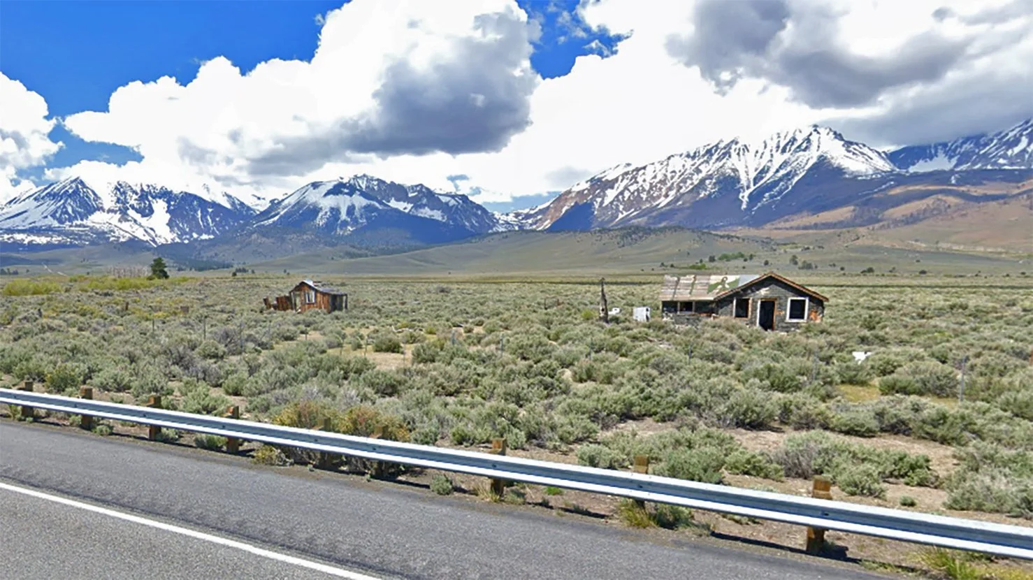 That House on 395 - IYKYK - Eastern Sierra - California